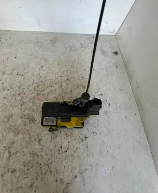Volvo S80 Front door lock 9141701