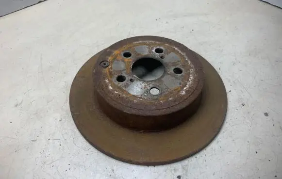 Toyota Avensis T250 Rear brake disc