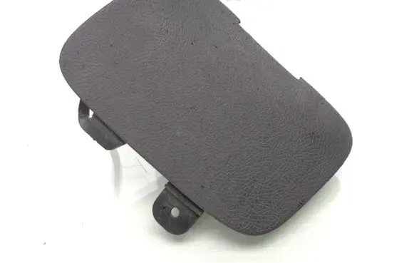 Volvo XC70 Front tow hook cap/cover 9190895 9484553