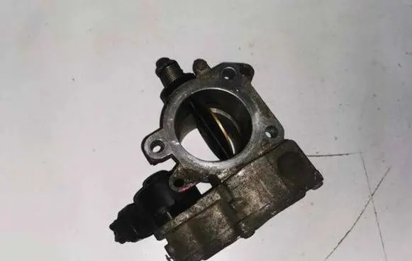 Toyota RAV 4 (XA20) Throttle valve 89672-21020