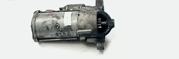 Opel Vivaro Starter motor 570532104