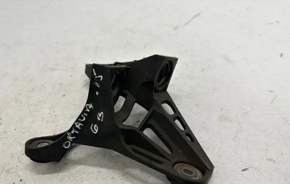 Skoda Octavia Mk3 (5E) Gear shift cable bracket 1K0711789G