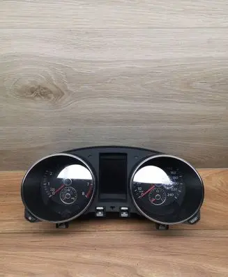 Volkswagen Golf VI Speedometer (instrument cluster) 5K0920870B 0819015429