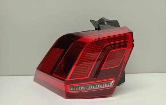 Volkswagen Tiguan Rear/tail lights 5NL945095A