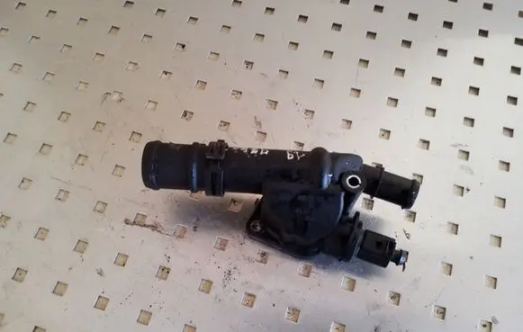 Volkswagen Golf V Other engine bay part 03G121132B