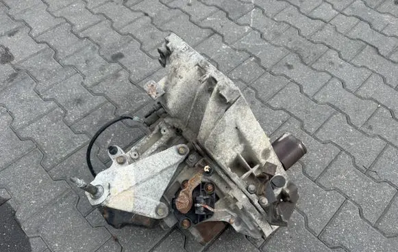 Nissan Tiida C11 Manual 5 speed gearbox JH3164