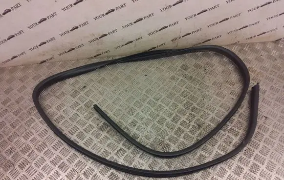 Smart ForFour II W453 Front door rubber seal 