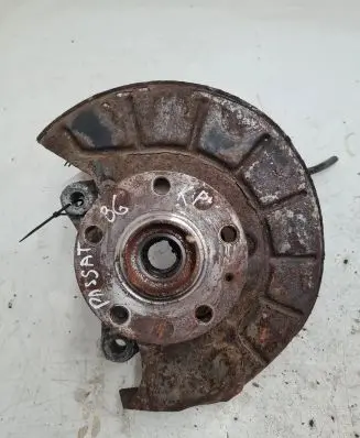 Volkswagen PASSAT B6 Front wheel hub
