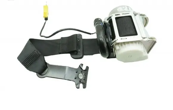 Volkswagen PASSAT B8 Front seatbelt 3G5857805C