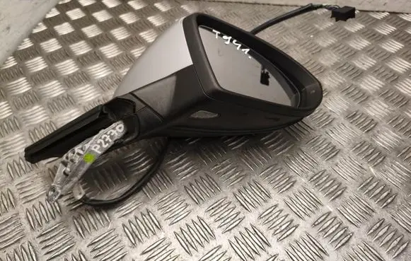 Volkswagen Golf III Front door electric wing mirror 5G1857508DQ