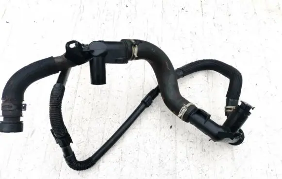 Peugeot 3008 I Engine coolant pipe/hose 9684589080