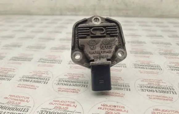 Volkswagen PASSAT B6 Oil level sensor 1J0907660C