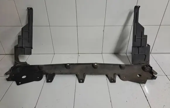 Chrysler 300M Intercooler air guide/duct channel 4805168AB 66592