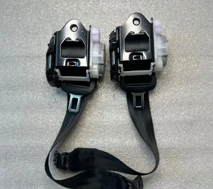 Porsche Macan (95B) Rear seatbelt 95B857805