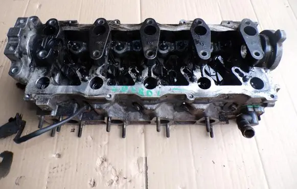 Hyundai Santa Fe Engine head 2211127901