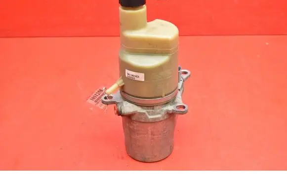 Volvo C70 Power steering pump 5N513K514CA