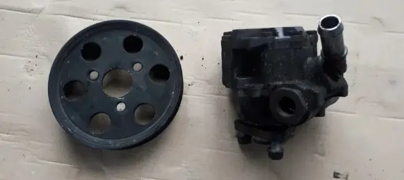 Audi Q5 SQ5 Power steering pump 8R0145155G