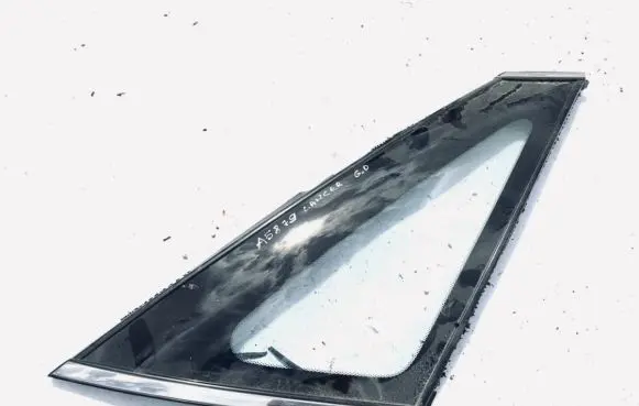 Mitsubishi Lancer Rear side window