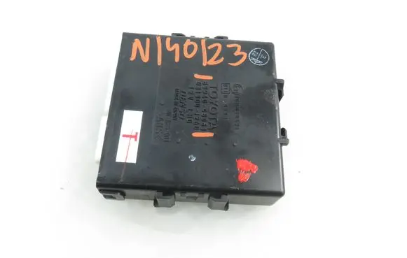 Lexus RX 300 Light module LCM 0319001260 8994048051