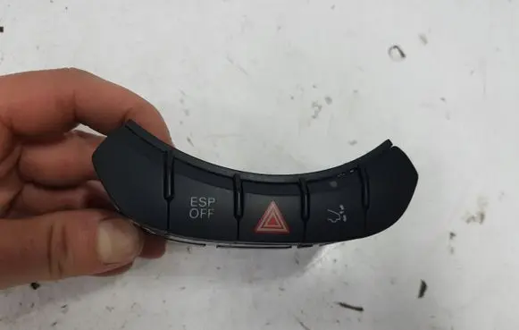 Audi TT TTS Mk2 Hazard light switch 8J0927137