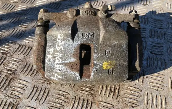 Nissan Qashqai Front brake caliper