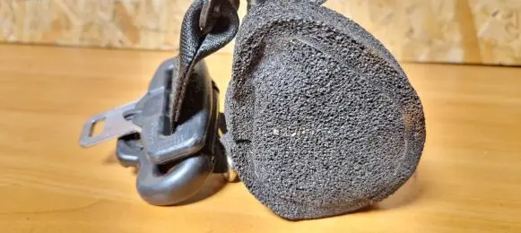 Ford S-MAX Rear seatbelt 611b68m