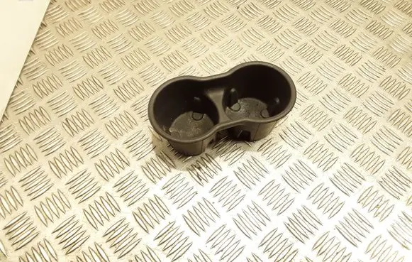 Cup holder front