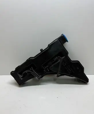 Audi RS5 Windshield washer fluid reservoir/tank 8w6955451E 8W6955451