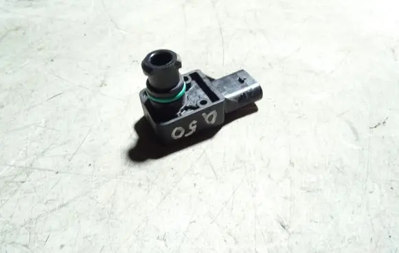 Infiniti Q50 Air pressure sensor A0071530528 0261230259