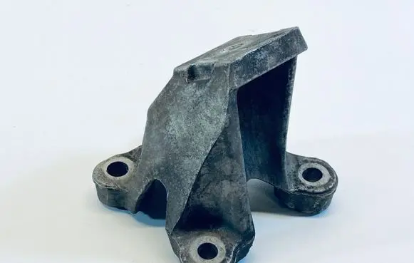 Audi A6 S6 C6 4F Engine mounting bracket 4F0199307AA