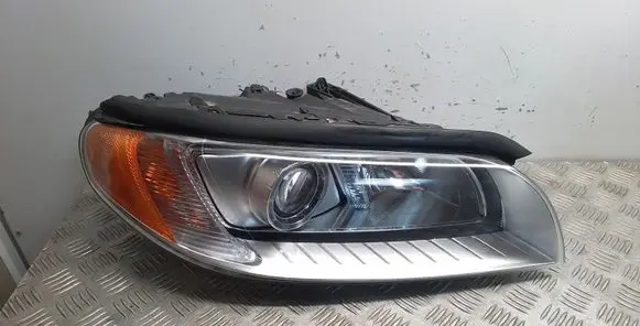Volvo S80 Headlight/headlamp 31214348
