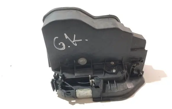 BMW 5 E60 E61 Rear door lock 7167075