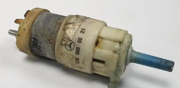Mercedes-Benz S W126 Windscreen/windshield washer pump 1238690021