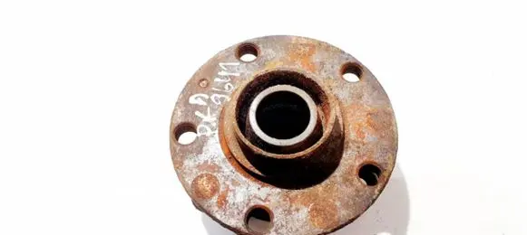 Audi A4 S4 B7 8E 8H Front wheel hub