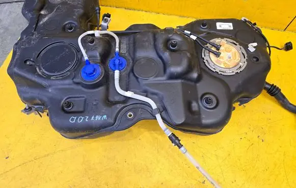 Mercedes-Benz GLE W167 Fuel tank A1674704103