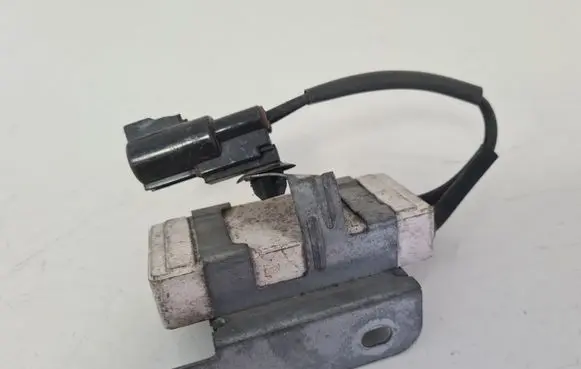 Coolant fan relay