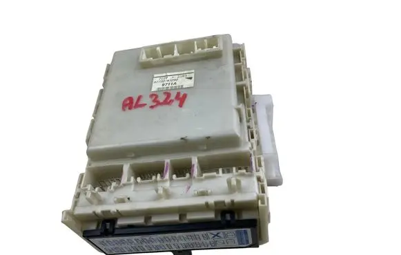 Toyota Prius (XW20) Fuse box set 8273047290