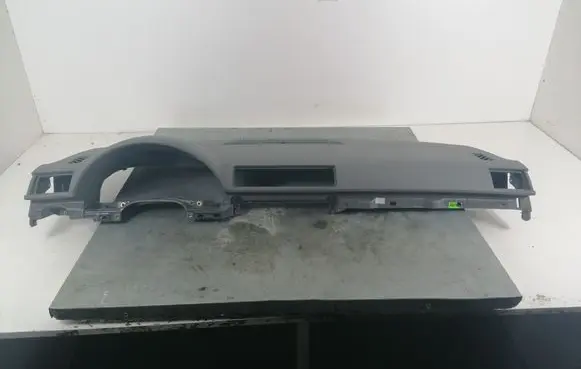 Audi A4 S4 B7 8E 8H Dashboard 8E1858041