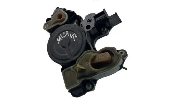 Audi A4 S4 B9 8W Oil breather separator 06K103495AS