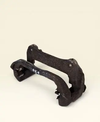 Jeep Cherokee KL Front Brake Caliper Pad/Carrier 40170