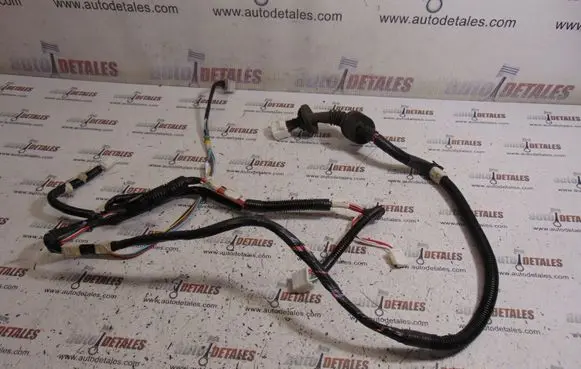 Lexus IS 220D-250-350 Rear door wiring loom 8215353040C