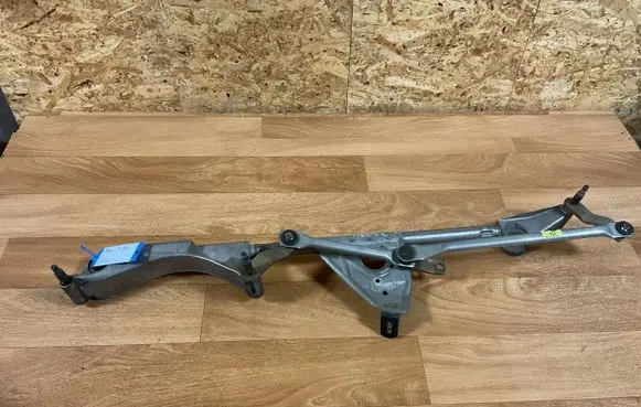 Mercedes-Benz C W203 Front wiper linkage A2038240305