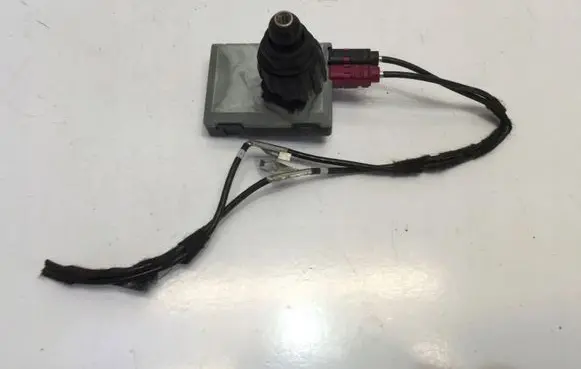 BMW 2 F22 F23 Aerial antenna amplifier
