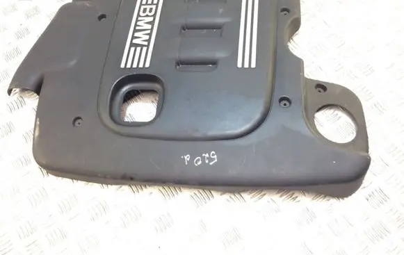BMW 5 E60 E61 Engine cover (trim) 7789000