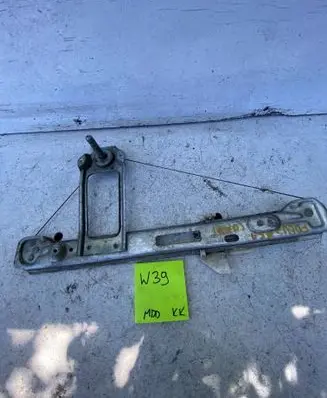 Ford Focus Rear door manual window regulator RHXS41 A27CCCA