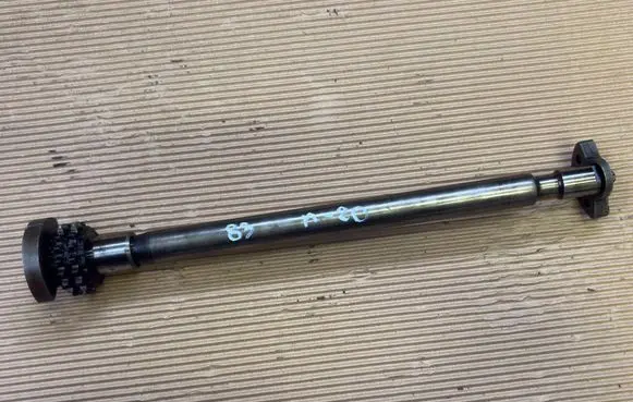 Mercedes-Benz E W212 Balance shaft 6420300172 0901300506