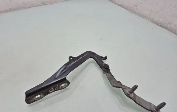 Ford Galaxy Engine bonnet/hood hinges 