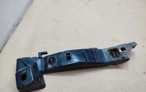 KIA Ceed Front bumper mounting bracket 865141H000