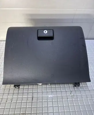 Toyota Corolla Verso E121 Glove box 555510F010