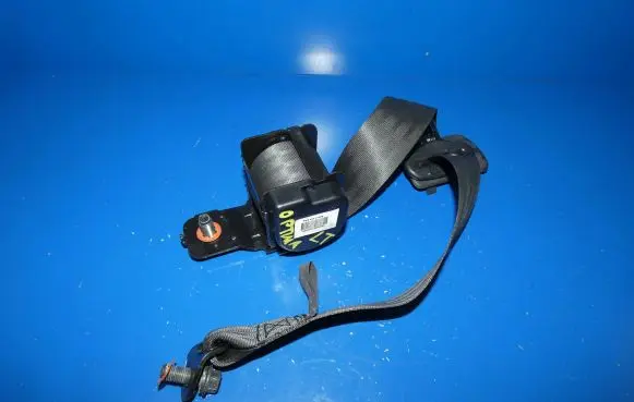 KIA Optima Rear seatbelt